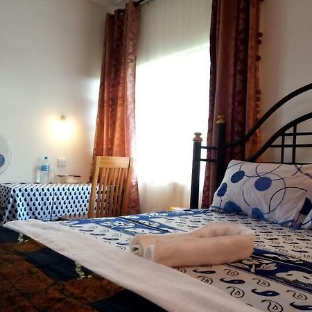 Kilimanjaro Mad Monkey'S Hotel โมชิ ภายนอก รูปภาพ