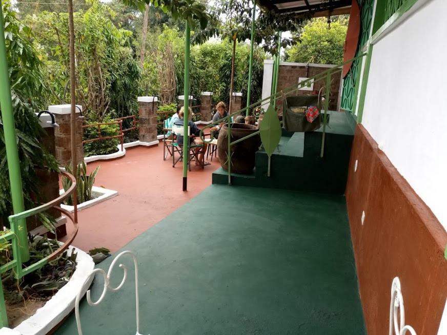 Kilimanjaro Mad Monkey'S Hotel โมชิ ภายนอก รูปภาพ