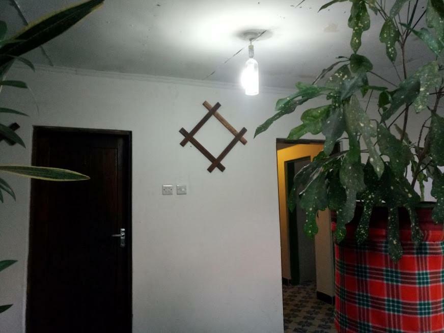 Kilimanjaro Mad Monkey'S Hotel โมชิ ภายนอก รูปภาพ